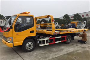 华宁哪里有拖车服务