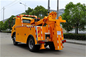 华宁高速路拖车费